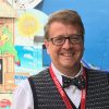 Kona Ice Makes a Difference Art-Thomas-with-Kona-Ice-Truck-S