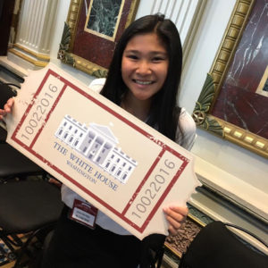 christine-alonzo-at-white-house-r